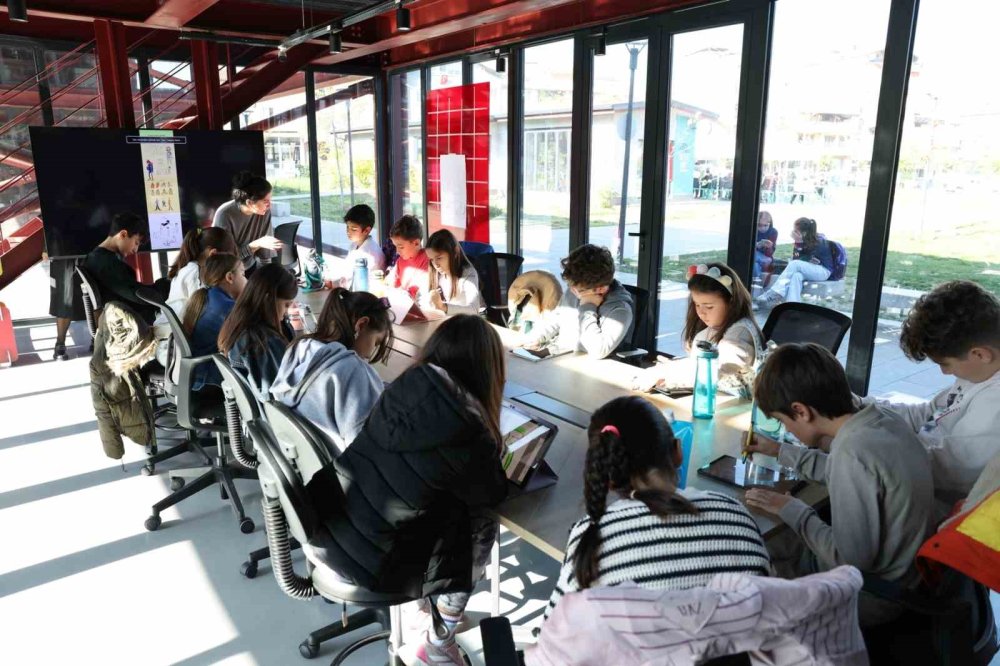 Çocuklar Animasyonun Temellerini Öğrendi