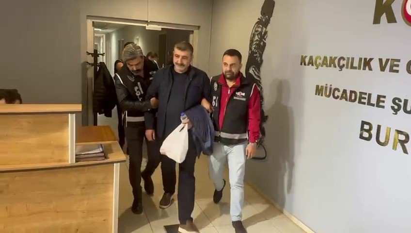 Dev Operasyon: 11 İlde Eş Zamanlı "Change Araç" Baskını