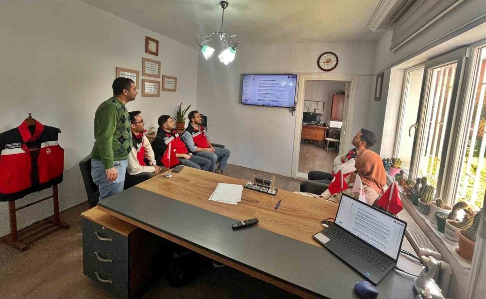 İlçe Tarım Personeline, "Çiğ Süt Sağım Hijyeni" Konulu Eğitim Verildi