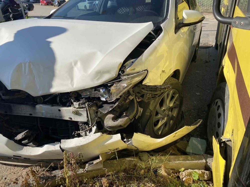 İzne Gelen Uzman Çavuş Trafik Kazasında Yaralandı