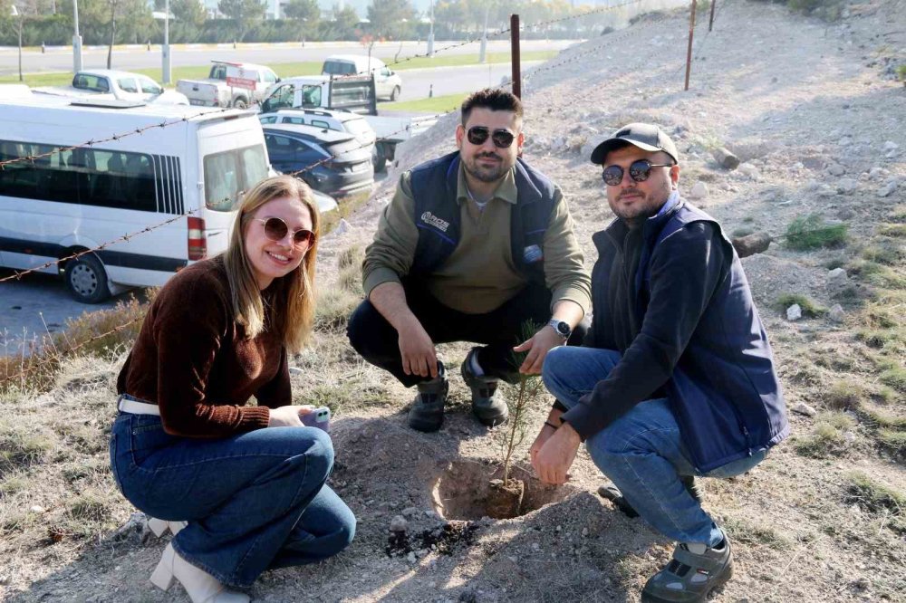 Osb’nin Geleneksel Fidan Dikim Etkinliği Yoğun Katılımla Gerçekleşti