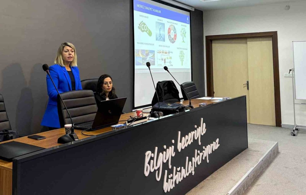 Üniversite Personeline Çevre Yönetimi Eğitimi Verildi