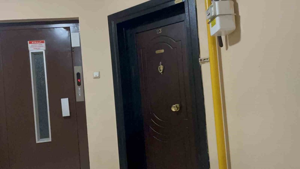 Yaşlı Adam, İki Gün Önce Tahtakurusuna Karşı İlaçlanan Evinde Ölü Bulundu