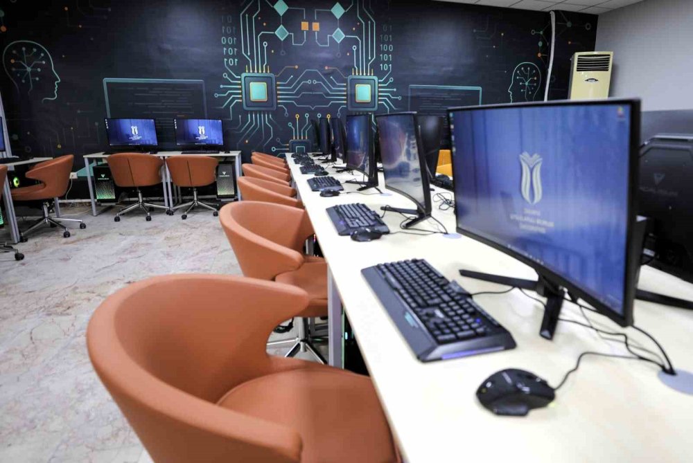 Yazılım Geliştirme Ve Sistem Laboratuvarı Açıldı