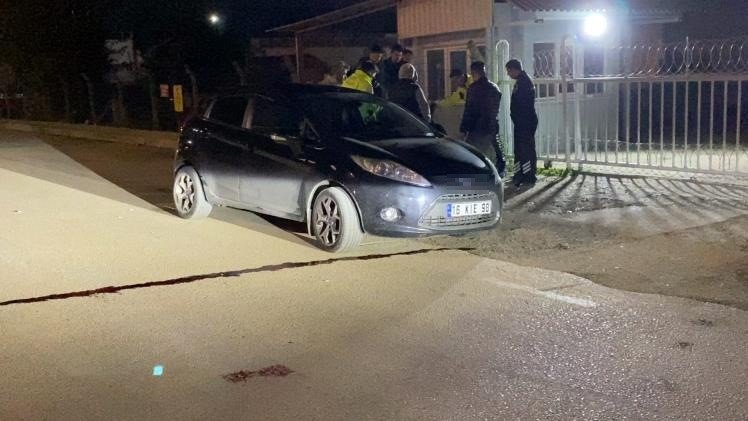 Çarpışmanın Etkisiyle Başını Kaldırıma Vurdu