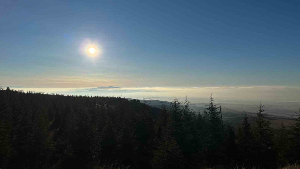 Zirvedeki Sis Manzarası Hayran Bıraktı