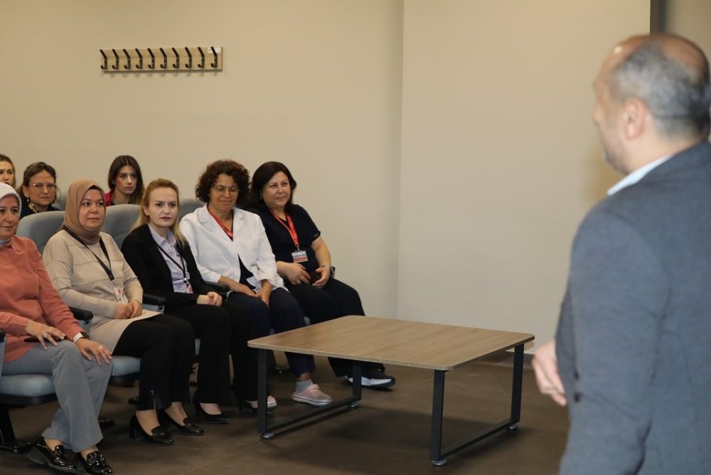 Yoğun Bakım Hemşireliği Sertifikalı Eğitim Programı