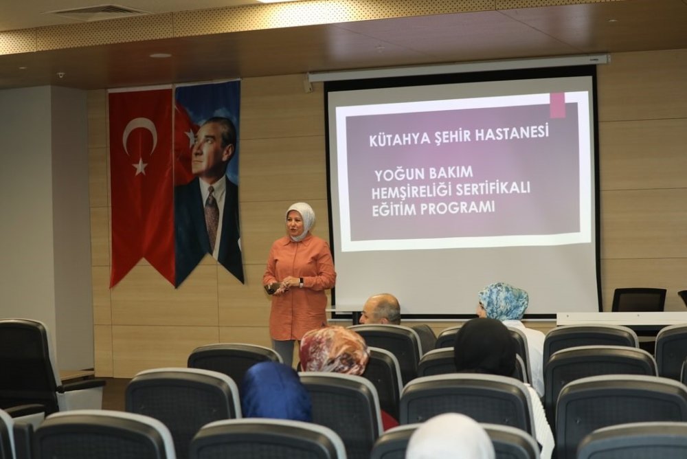 Yoğun Bakım Hemşireliği Sertifikalı Eğitim Programı