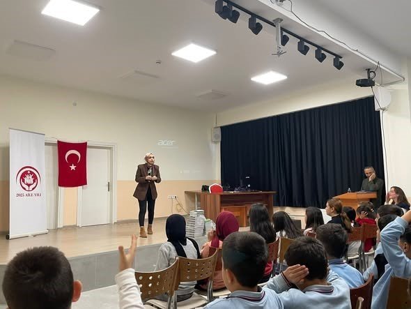 Çocuk Hakları Programı Gerçekleştirildi