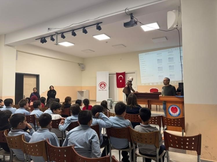 Çocuk Hakları Programı Gerçekleştirildi