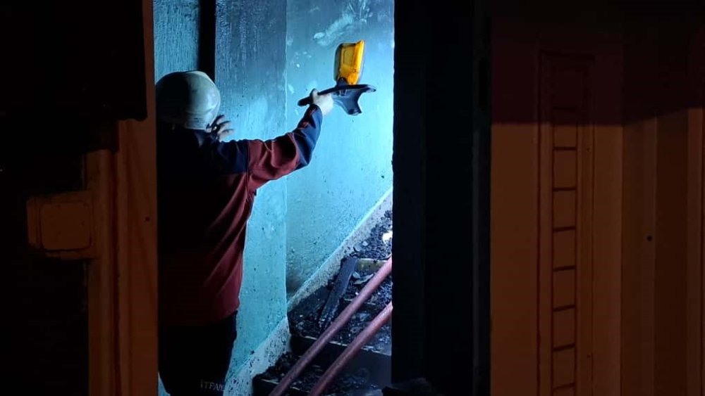 İki Katlı Evin Üst Katı Alev Topuna Döndü