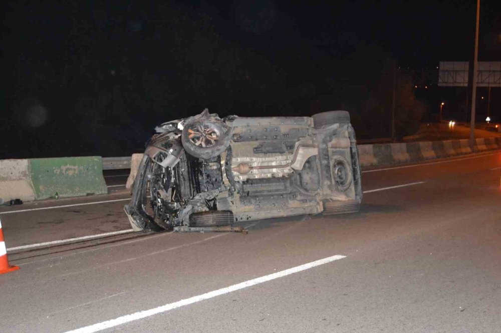 Feci Kaza: Bariyere Çarpıp Takla Attı, 2 Yaralı