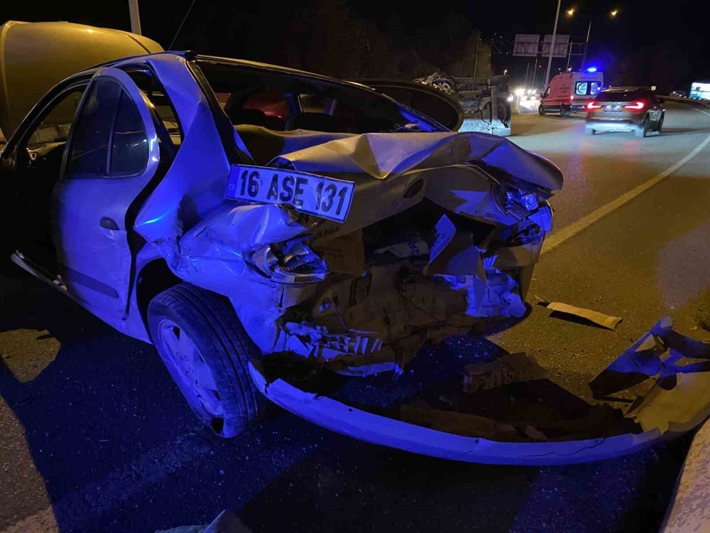 Feci Kaza: Bariyere Çarpıp Takla Attı, 2 Yaralı