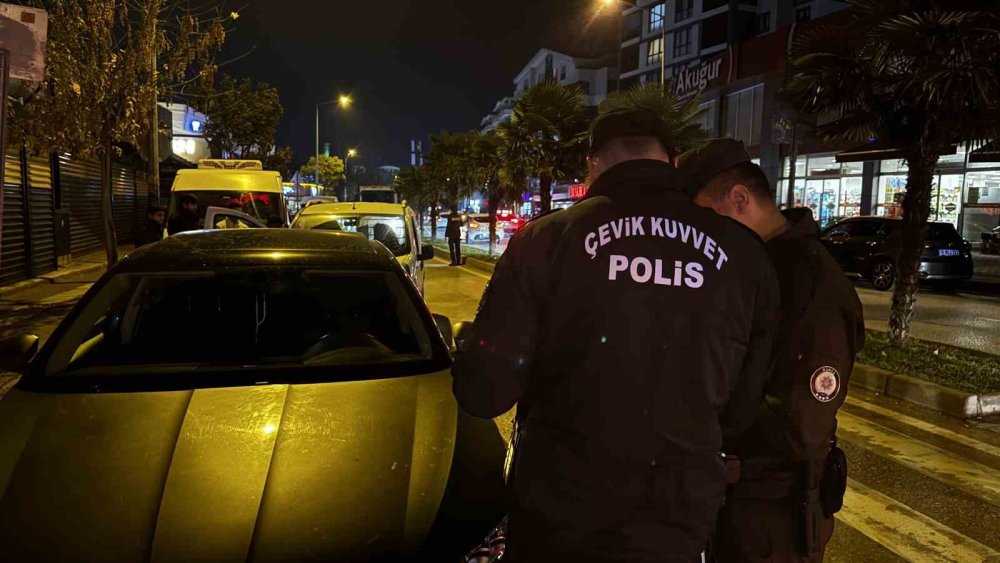 Geniş Çaplı Asayiş Uygulamasında Aranan 10 Şahıs Yakalandı