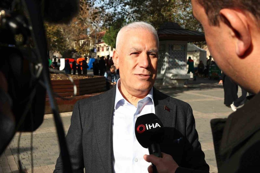 Ücretsiz İkram Edildi, Yabancı Turistler Lezzetine Hayran Kaldı