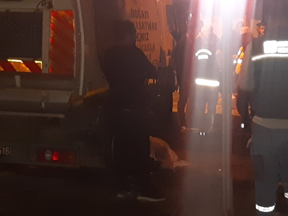 Çöp Kamyonu Geri Gelirken Yaşlı Adamı Ezdi