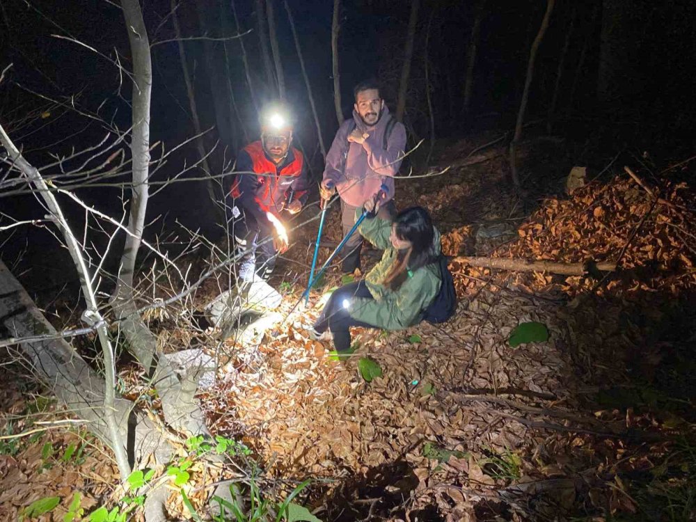 Saitabat Şelalesi’nde Kaybolan İki Kişi Kurtarıldı