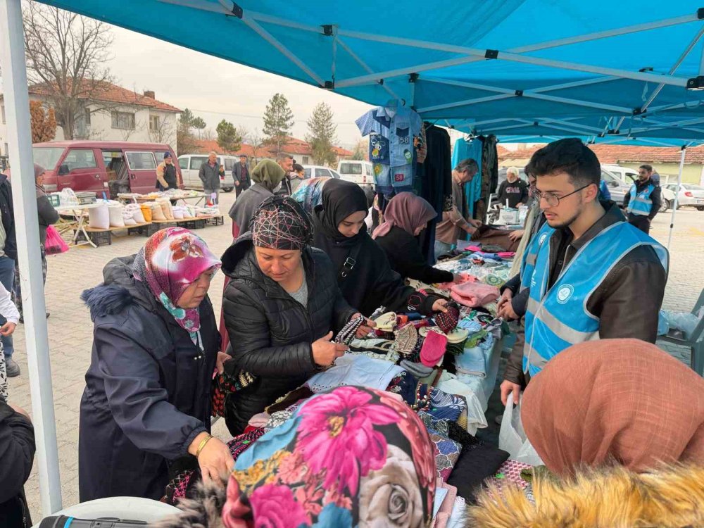 Geliri Gazze’ye Ulaştırmak Amacı İle Hayır Çarşısı Açıldı