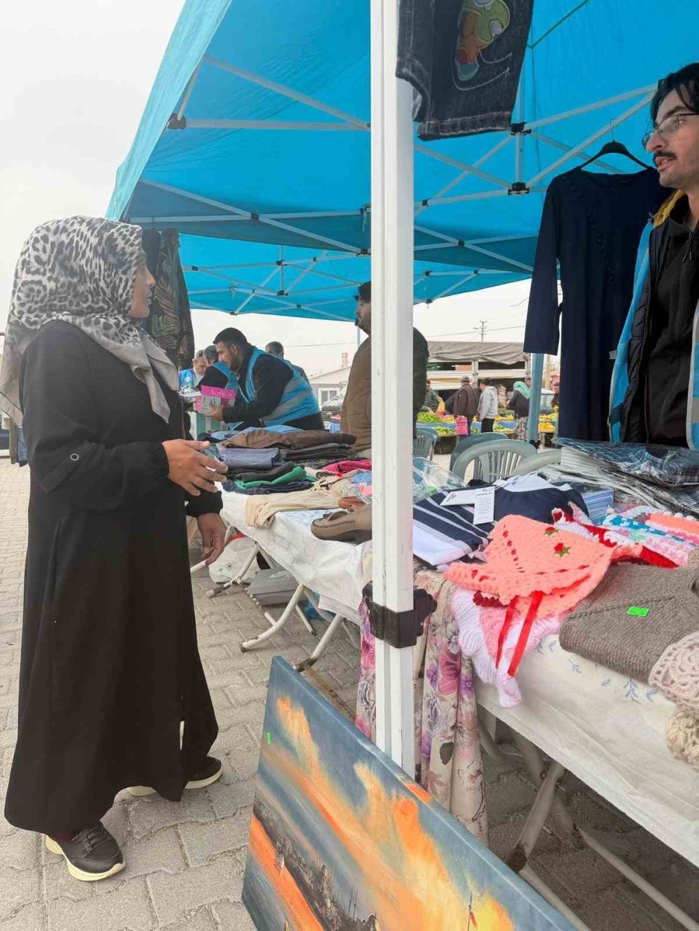 Geliri Gazze’ye Ulaştırmak Amacı İle Hayır Çarşısı Açıldı