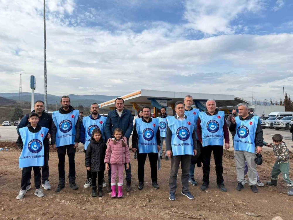 Orman Yangınları Sonrası Anlamlı Öğretmenler Günü Kutlaması