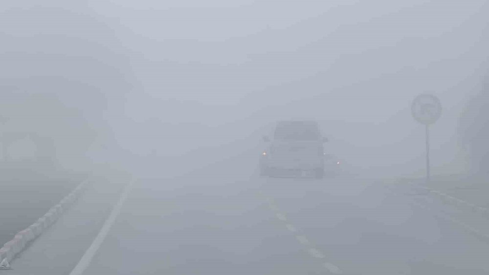 Etkili Sis, Görüş Mesafesini 10 Metreye Düşürdü