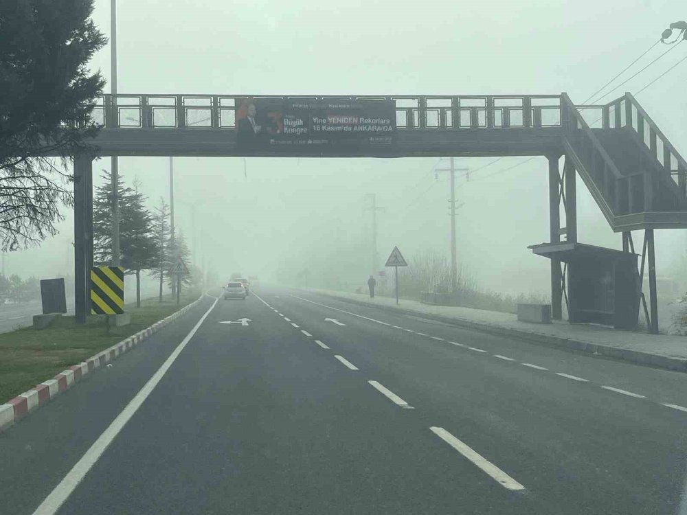 Şehir İçerisinde Sabah Saatlerinde Görüş Mesafesi 50 Metreye Düştü