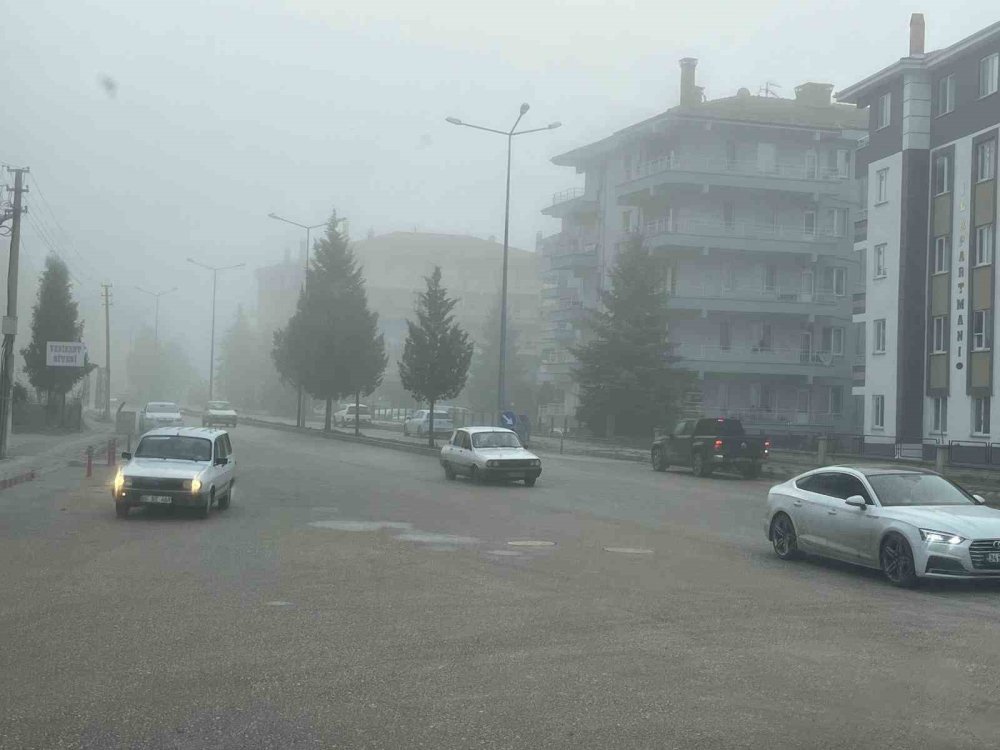 Şehir İçerisinde Sabah Saatlerinde Görüş Mesafesi 50 Metreye Düştü