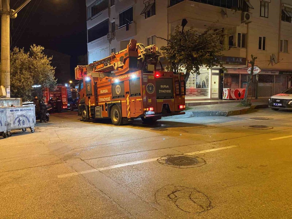 Şüpheli Yangın Kabusu Büyüyor: Aynı Apartmanda 6. Yangın