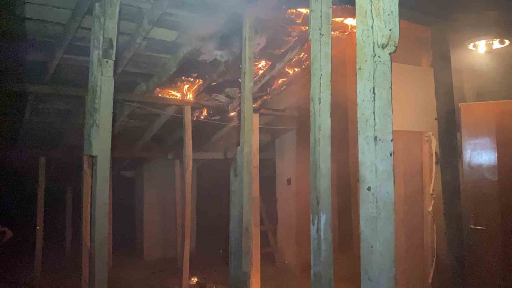 Şüpheli Yangın Kabusu Büyüyor: Aynı Apartmanda 6. Yangın