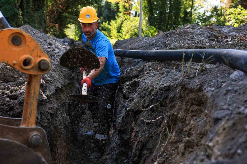 O Mahallenin İçme Suyu Geleceğini Garanti Altına Alacak Projenin Yarısı Tamam