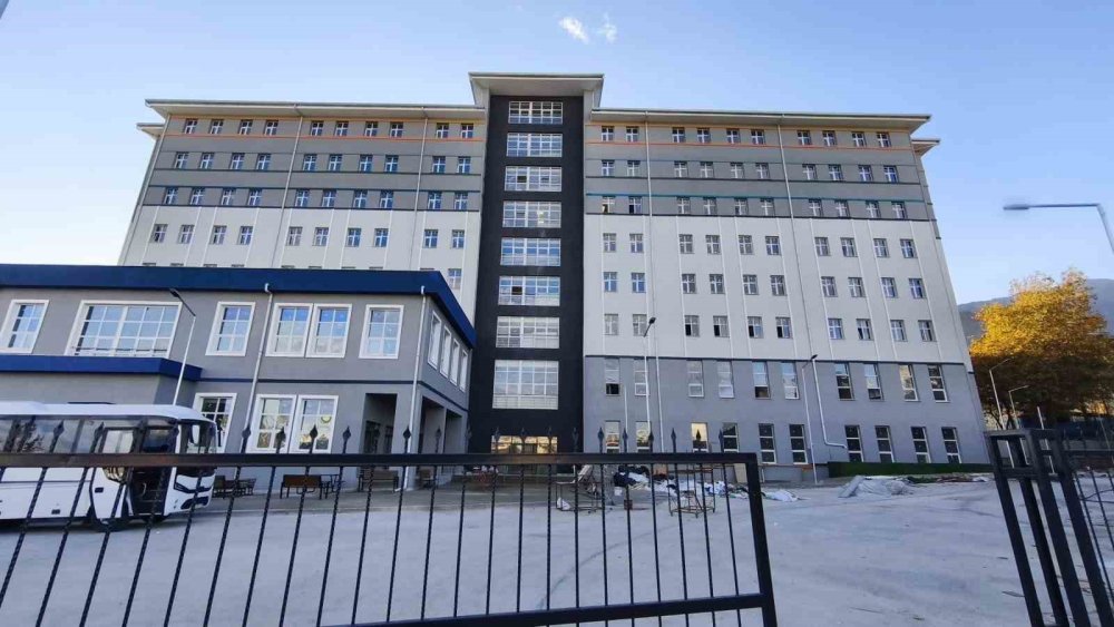 Yükümlüler Kyk Yurtlarını Temizledi