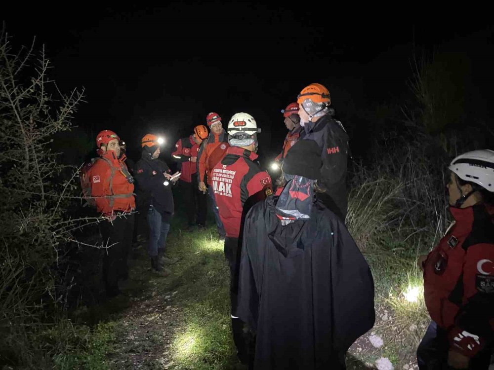Alzheimer Hastası Yaşlı Adamı Arama Çalışmaları  Devam Ediyor