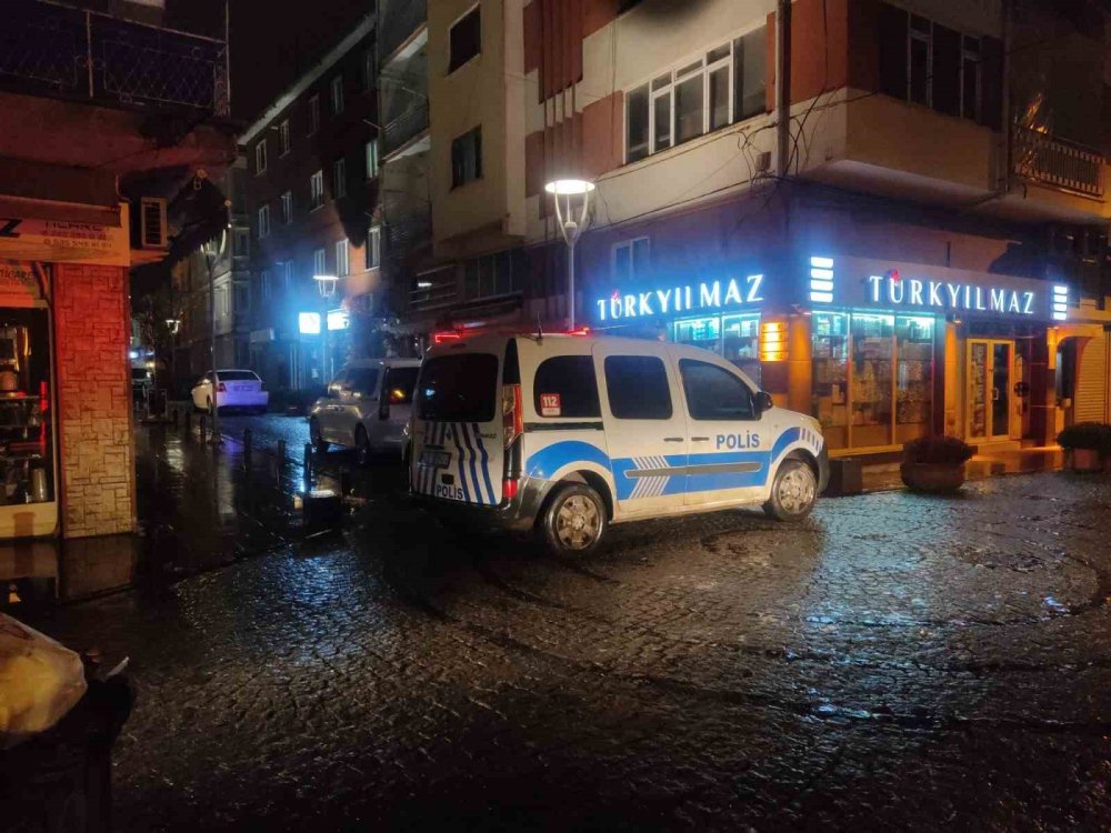 Genç Kadın Arkadaşının Evinde Ölü Bulundu