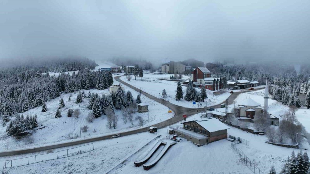 Kar Kalınlığı 10 Santimetreye Yaklaştı