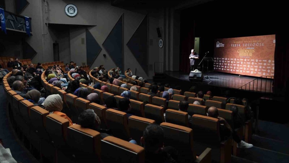 Nostalji Ve Kahkaha Dolu Gece