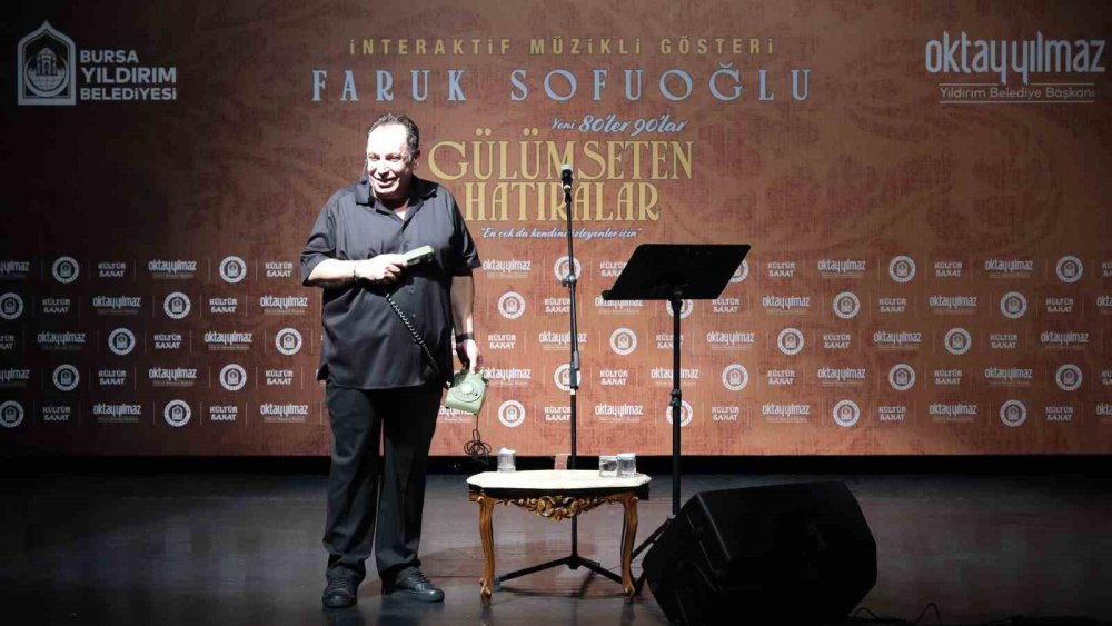 Nostalji Ve Kahkaha Dolu Gece