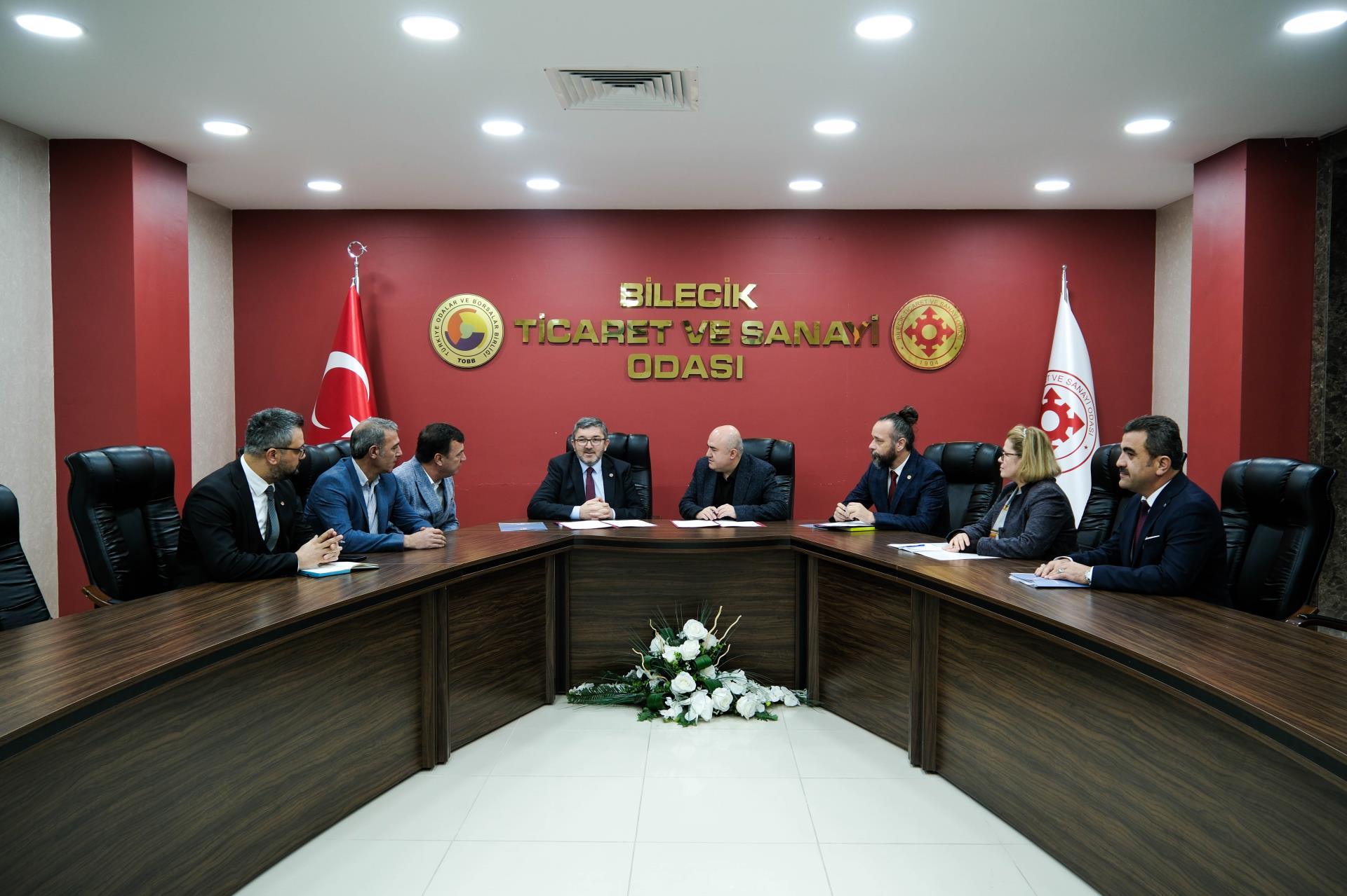 bseu-ile-ticaret-ve-sanayi-odasi-arasinda-protokol-imzalandi1.jpg
