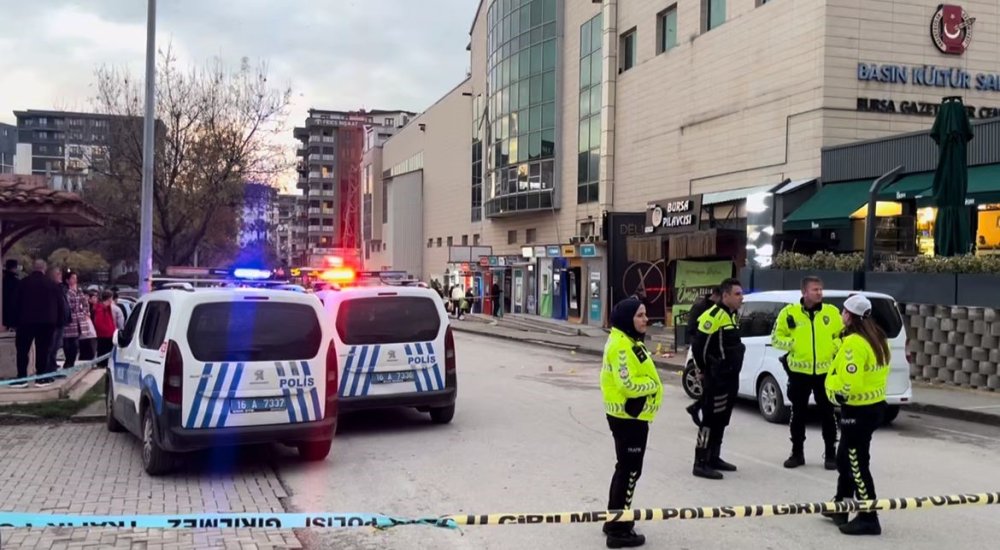 Kafede Silahlı Saldırı: 1’i Ağır 4 Yaralı