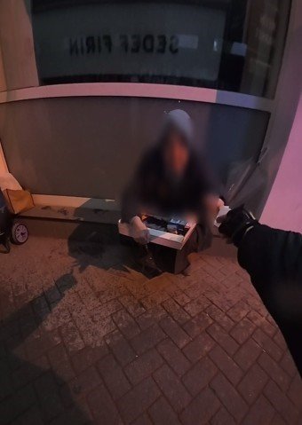 Yürek Isıtan Karşılıklı Hediyeleşme Görüntüleri