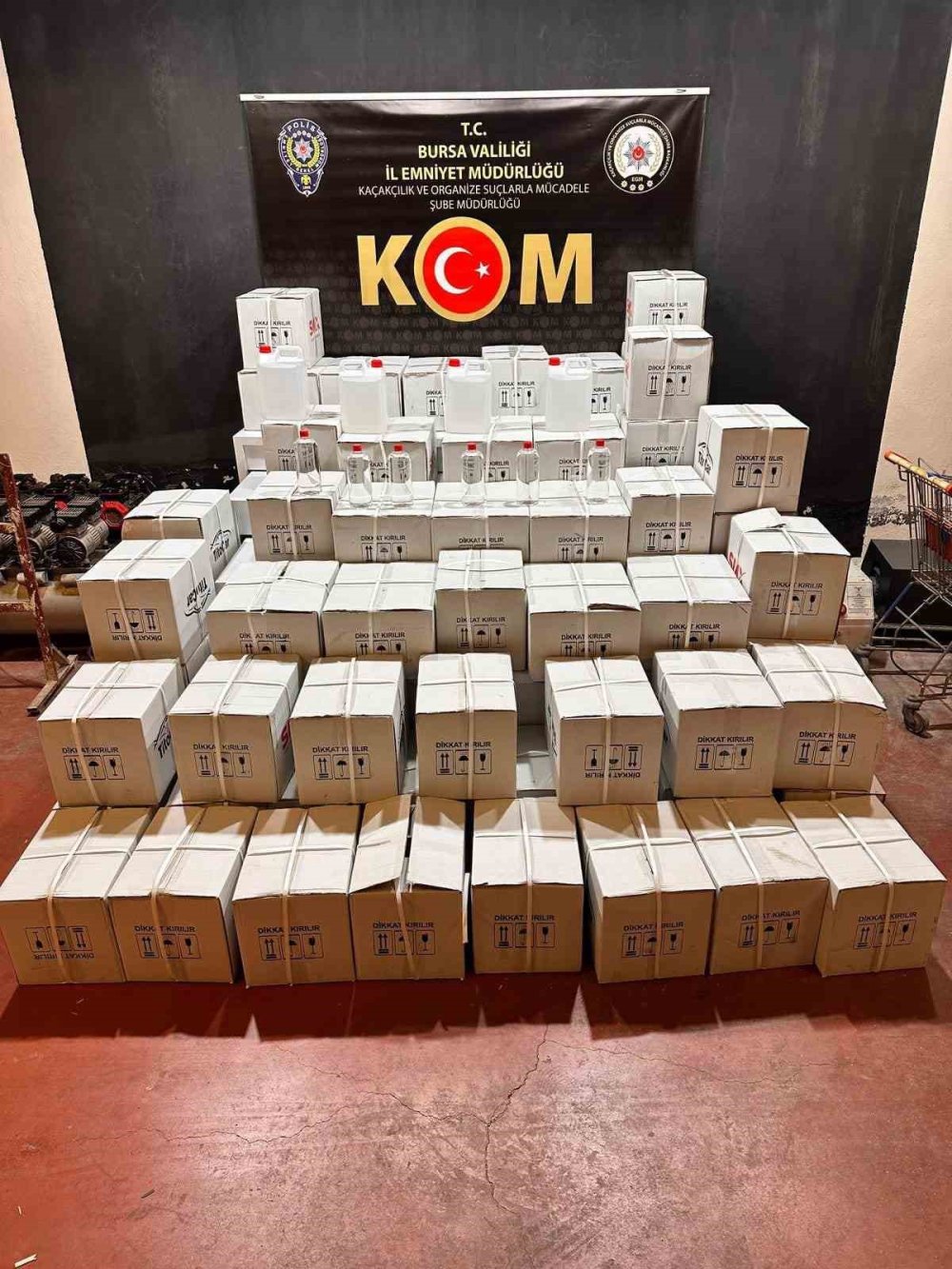 Bin 200 Litre Etil Alkol Ele Geçirildi