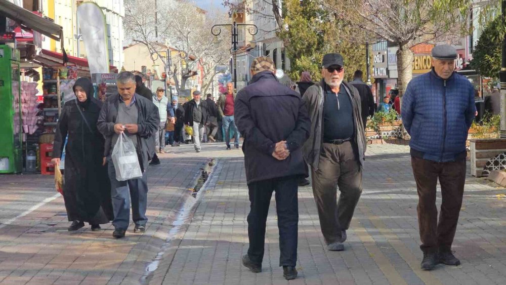 Emekli Sayısı Aktif Çalışanları Geçti