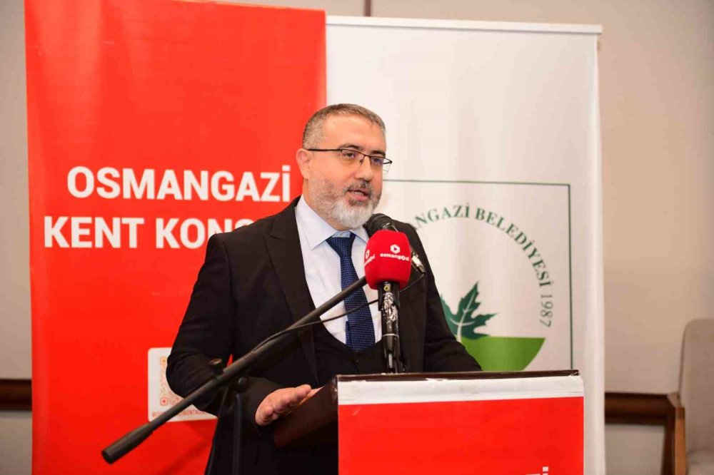 Cumhuriyetin Eğitimci İlk Kadın Milletvekilleri Konuşuldu