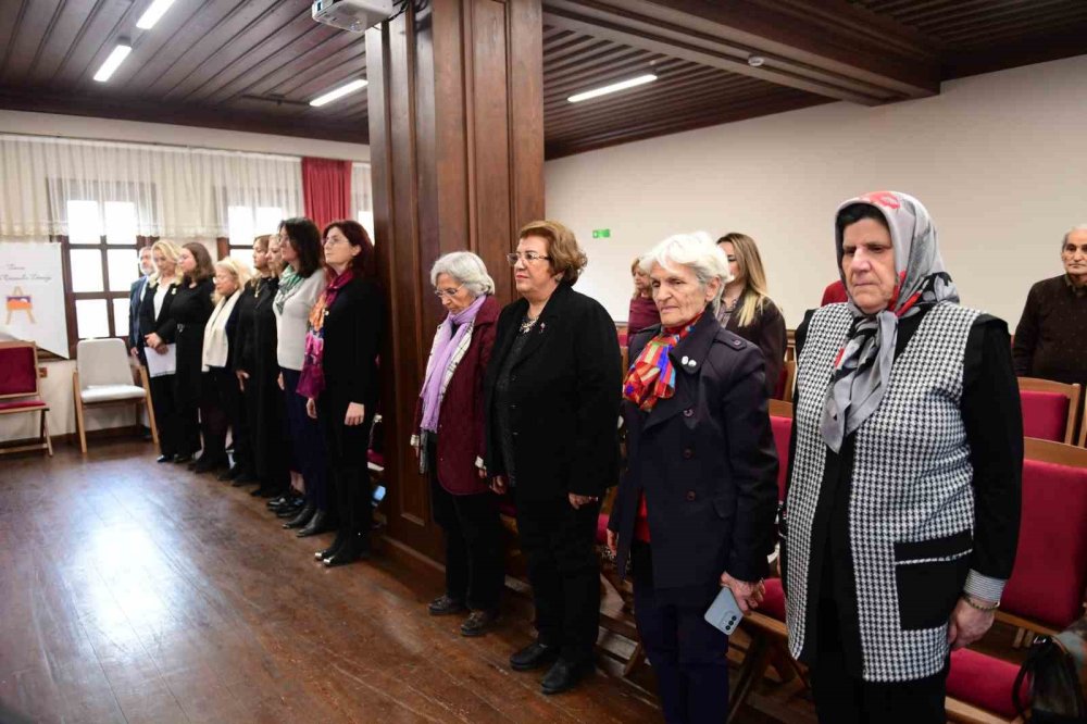 Cumhuriyetin Eğitimci İlk Kadın Milletvekilleri Konuşuldu