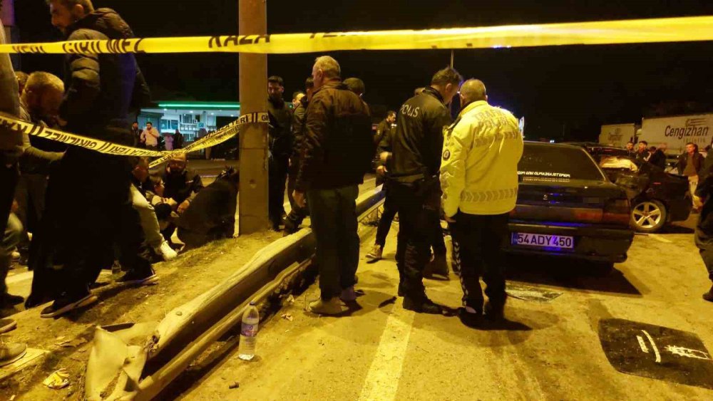 İki Otomobil Çarpıştı: 1 Ölü, 3 Yaralı