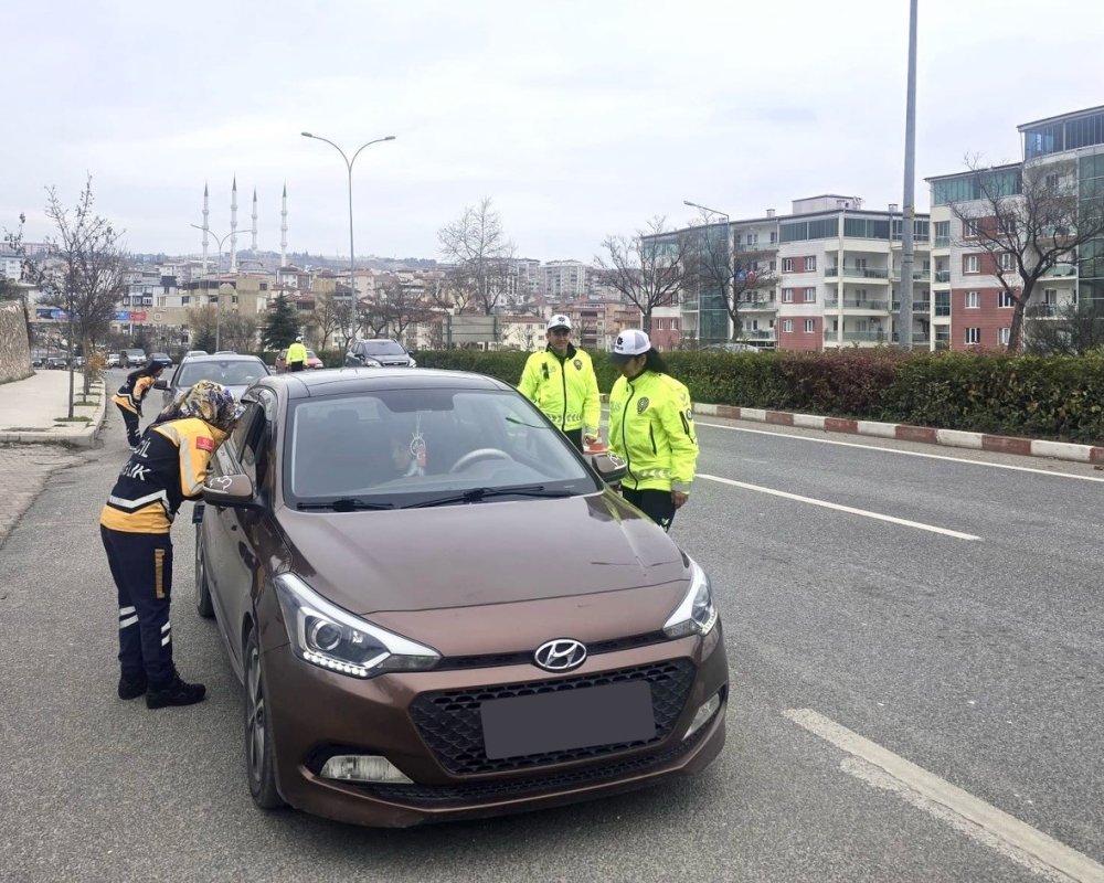 Ambulansa Yol Ver Uyarısı Yapıldı