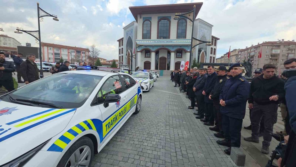 Güvenlik Güçlerine 78 Araç Tahsis Edildi