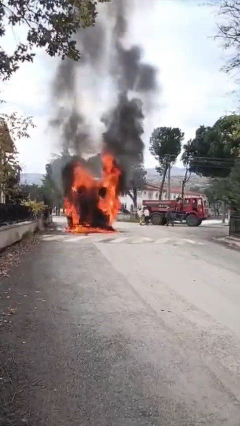 Hafriyat Kamyonu Yandı!