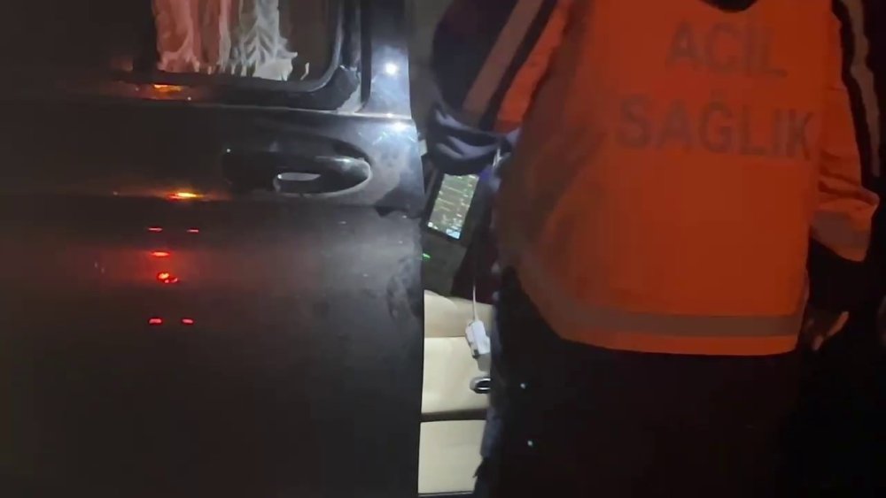 Panelvan İle Kamyonet Çapıştı