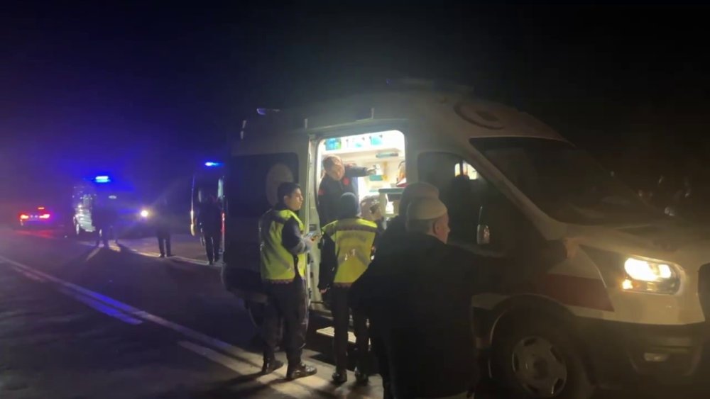 Panelvan İle Kamyonet Çapıştı