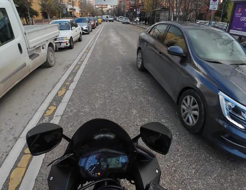 Ters Yöne Giren Sürücü Tehlikeye Davetiye Çıkardı